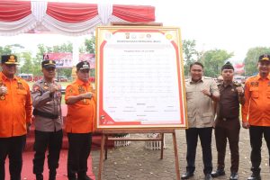 Polres Banyuasin Bersama Pemkab Banyuasin Apel Gelar Pasukan dan Simulasi Penanganan Karhutla