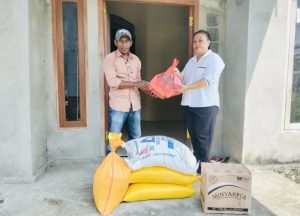 Pemerintah Kabupaten Halmahera Selatan Serahkan Santunan Jaminan Kematian untuk Keluarga Almarhumah Asni Ade