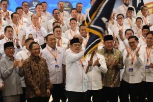 Pengukuhan Apkasi,Bursah Zarnubi resmi jadi ketua Umum periode 2025-2030
